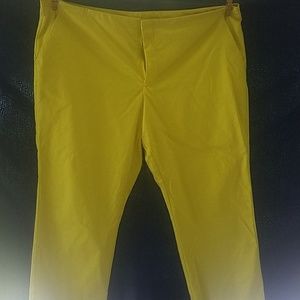 Wothington yellow capri pants